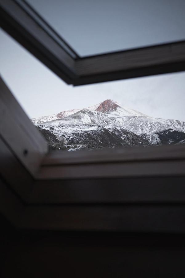 Albergue De Liri Vandrarhem Exteriör bild